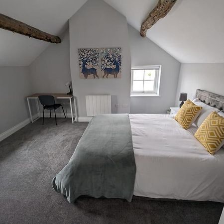 31 High Street - Modern & Stylish 2-Bed Apartment - Inc Parking Husbands Bosworth Exterior foto